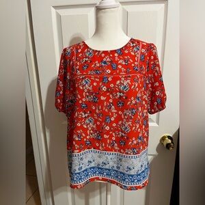 Floral Red and Blue Women's Top(29)
Brand June Hudson